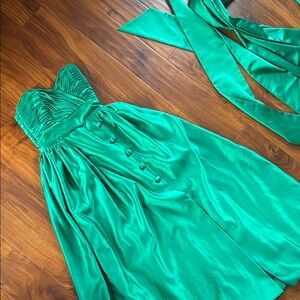 Vintage Caché Emerald Green Satin Strapless Gown XS